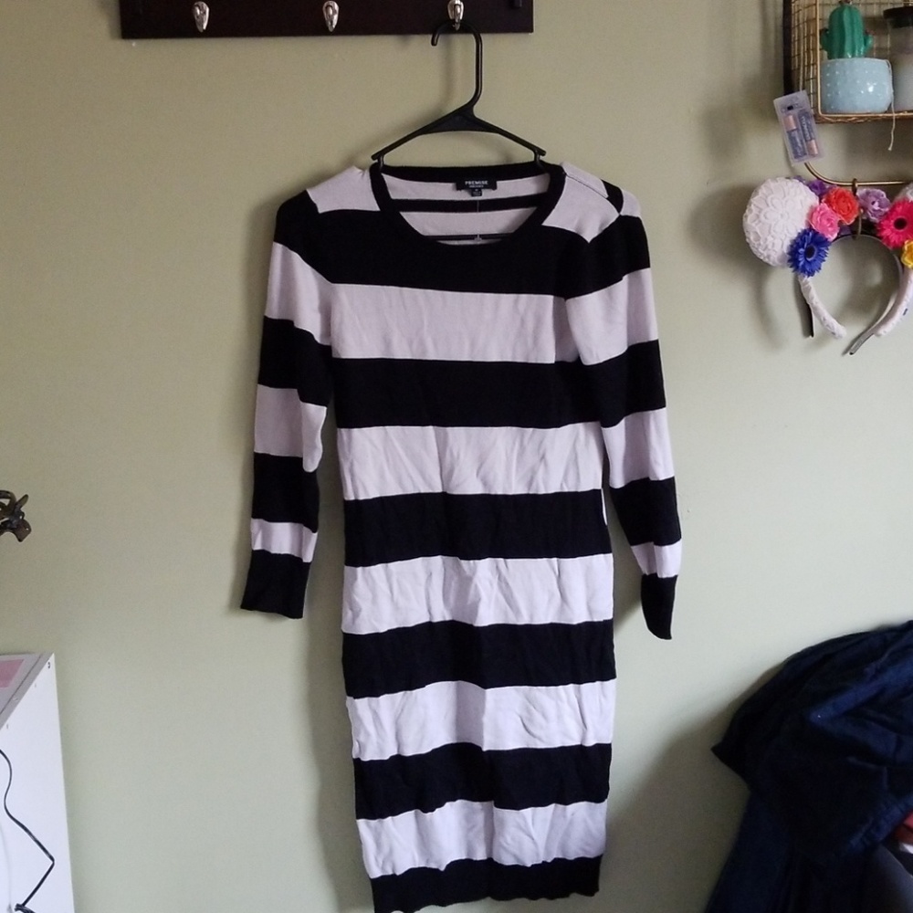 Stripped 3/4 sleeve bodycon sweater dress